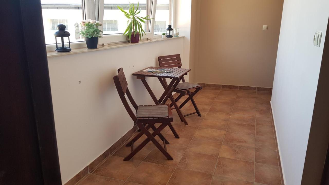 Vegvar Delux Apartman Gyula Exterior photo