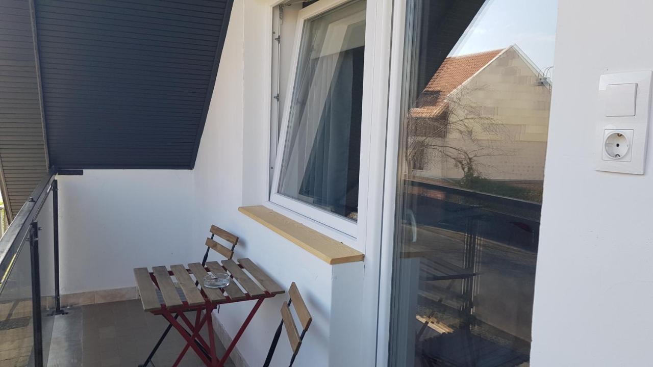 Vegvar Delux Apartman Gyula Exterior photo